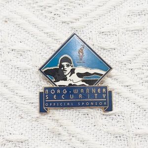 5/$15 MUST BUNDLE Vintage Atlanta 1996 Olympics Gold Tone Pin Badge
